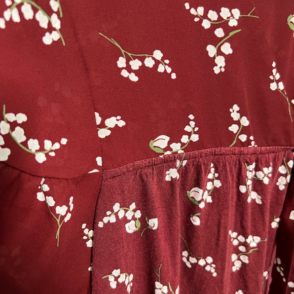 LOFT Red Blouse - Picture 4 of 5